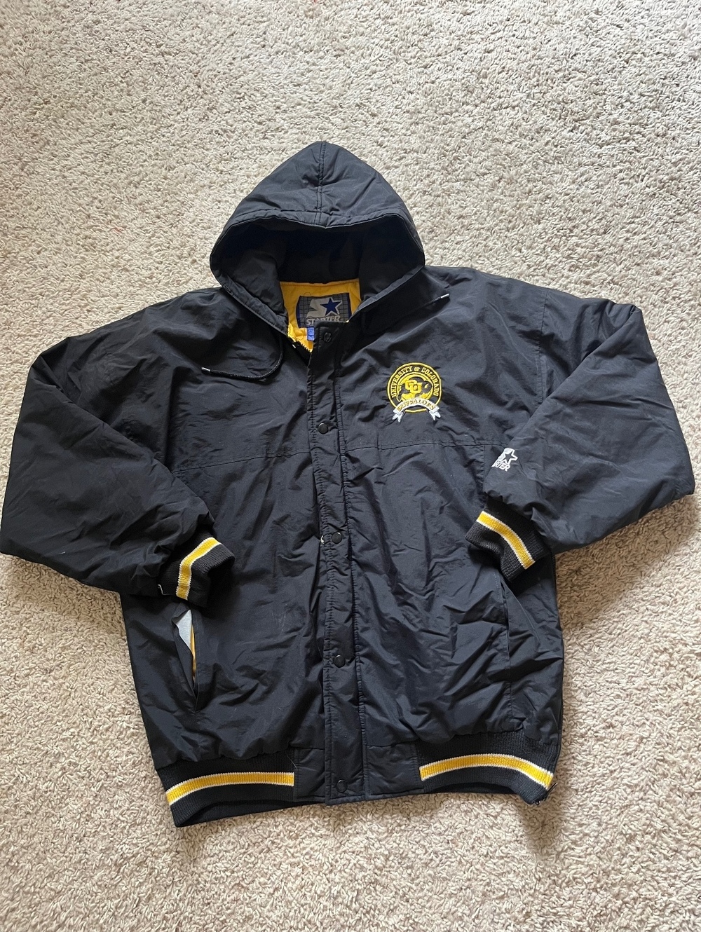 Colorado Buffaloes VTG Black Starter Jacket (Flaws) L